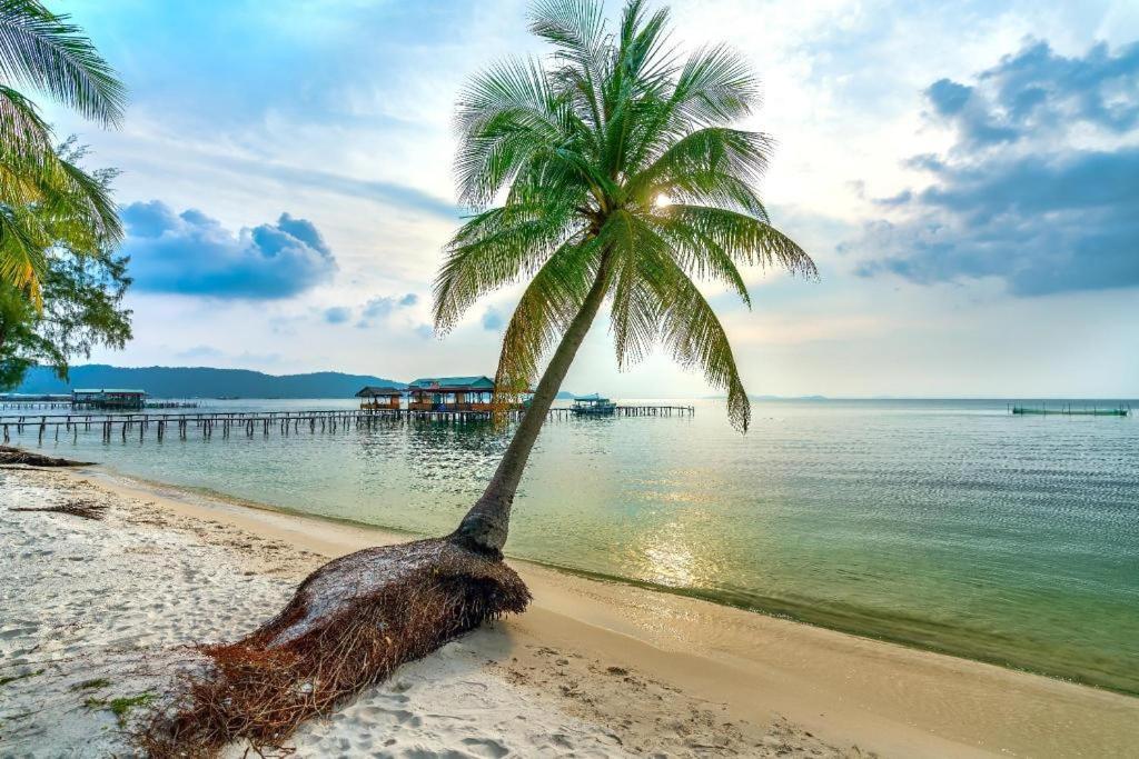 Castaways Resort Дуонг-Донг Экстерьер фото