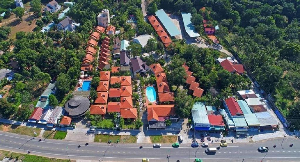 Castaways Resort Дуонг-Донг Экстерьер фото